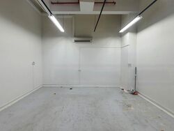 Yuying Secondary School (D19), Shop House #484748251